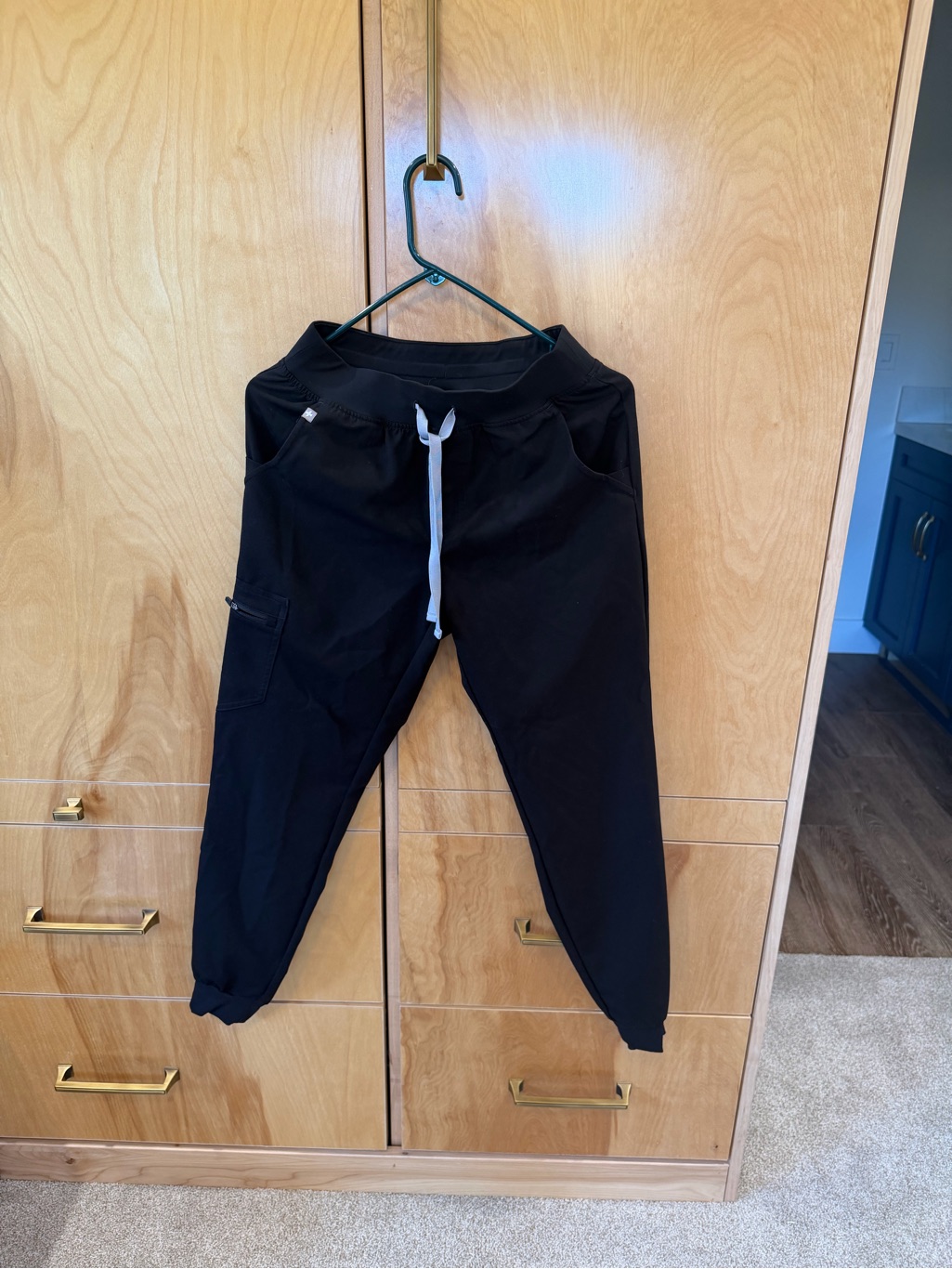 Figs Black Jogger Scrub Pants With White Drawstring